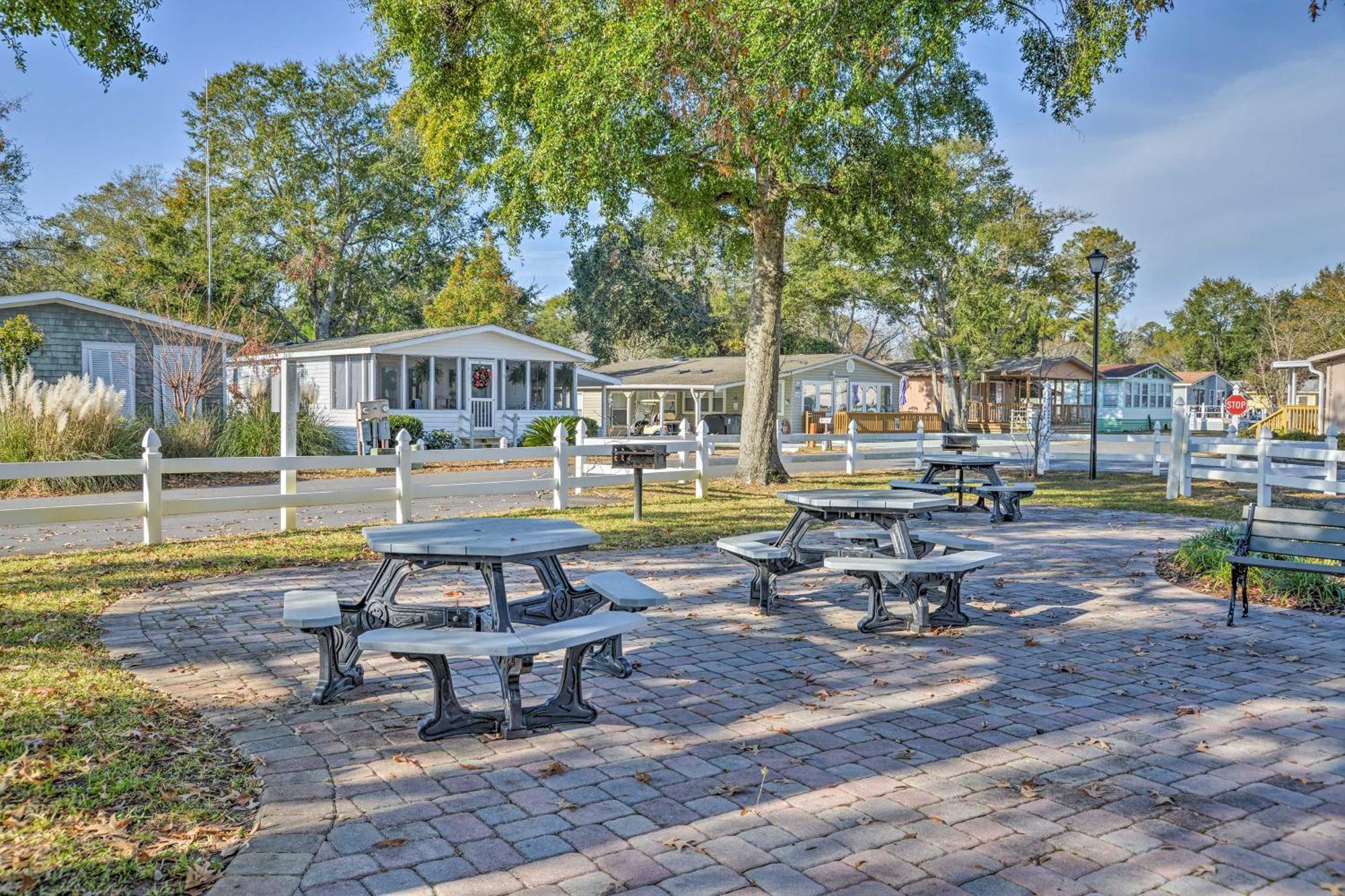 Surfside Beach Home With Pool Access Walk To Beach! Myrtle Beach Exteriör bild