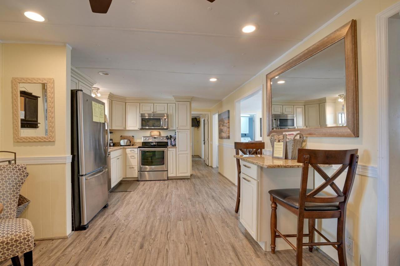 Surfside Beach Home With Pool Access Walk To Beach! Myrtle Beach Exteriör bild