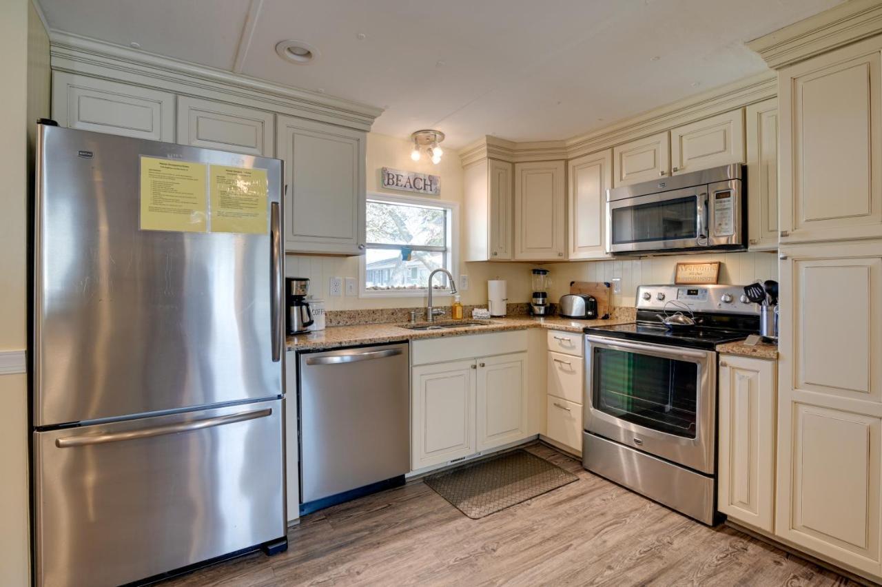 Surfside Beach Home With Pool Access Walk To Beach! Myrtle Beach Exteriör bild