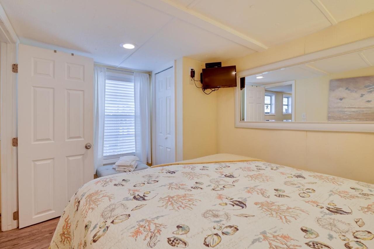 Surfside Beach Home With Pool Access Walk To Beach! Myrtle Beach Exteriör bild