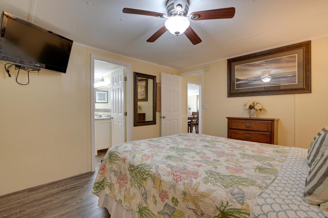 Surfside Beach Home With Pool Access Walk To Beach! Myrtle Beach Exteriör bild